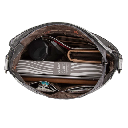 Bolso plateado hobo bag confortable y util